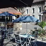 Restaurant Les Gorges De فندق Chouvigny