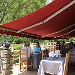 Restaurant Les Gorges De فندق 2*