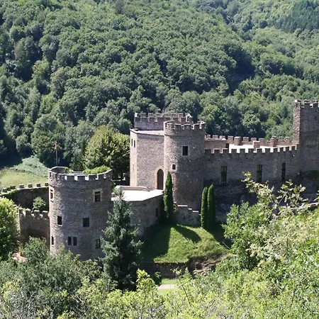 Restaurant Les Gorges De Hotel Chouvigny