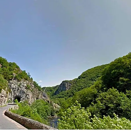 Restaurant Les Gorges De Chouvigny