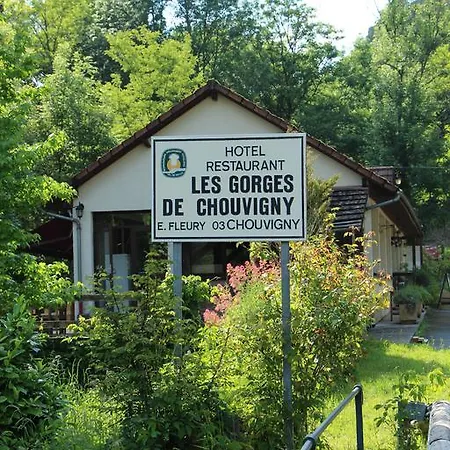 Restaurant Les Gorges De מלון Chouvigny